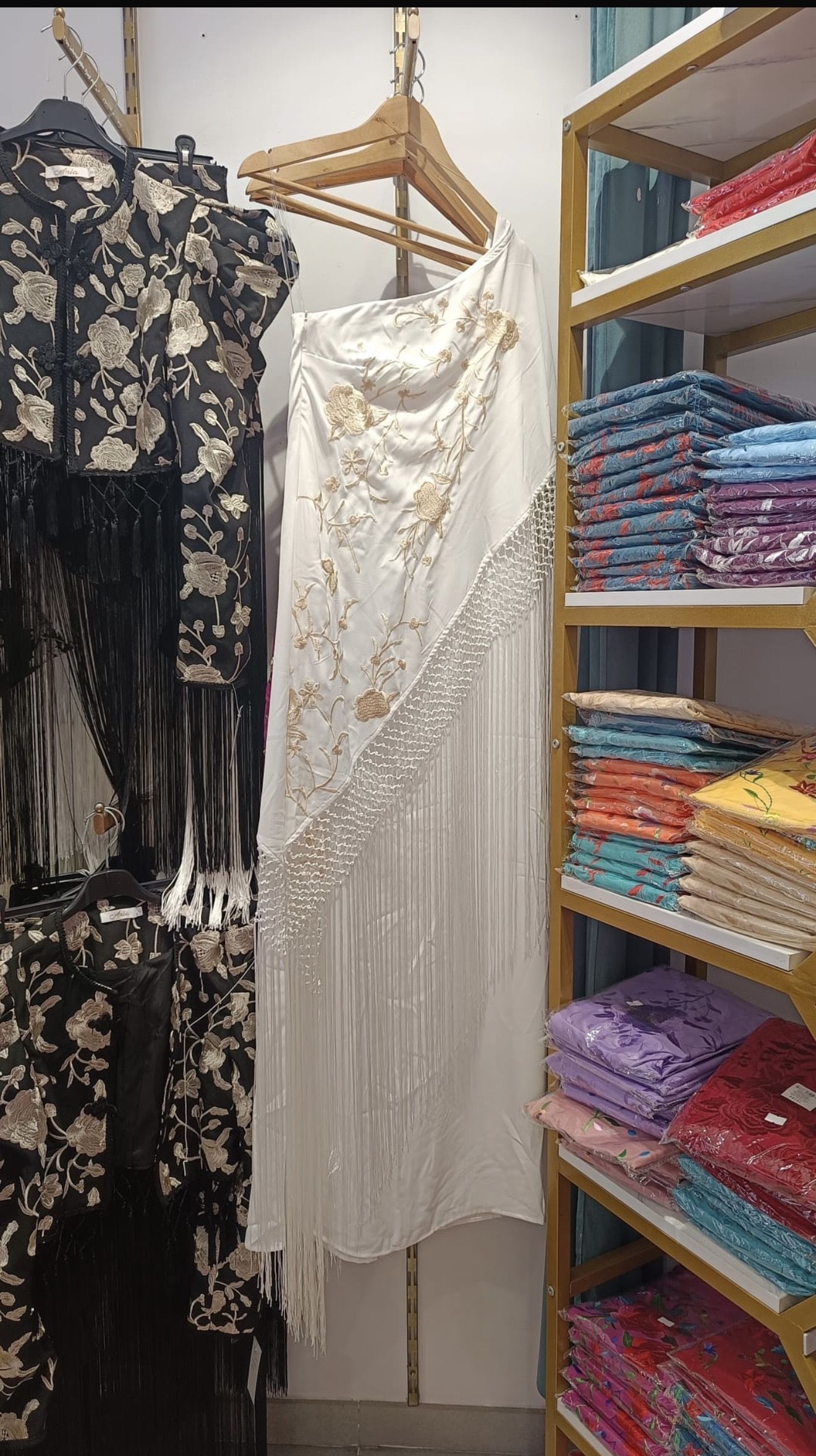 Traje Mantón Flamenca - Imagen 3
